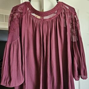 Maroon lace torrid top